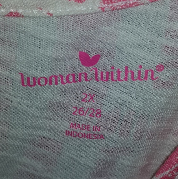 Peach and White Shark Bite Hem Summer Top - Picture 3 of 3